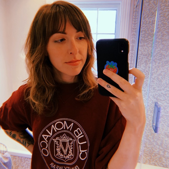 Meet your Posher, Olivia - Picture 1 of 1